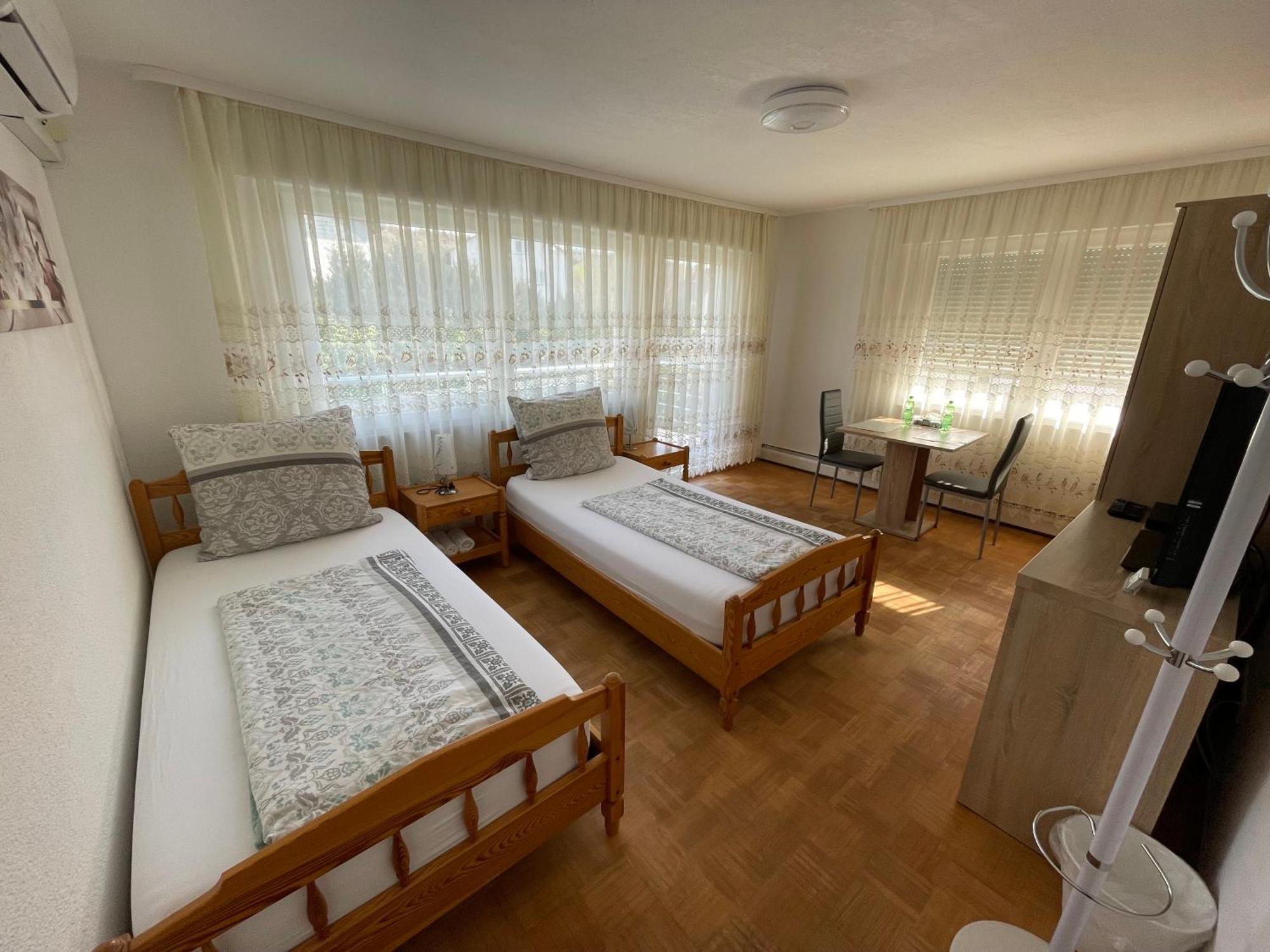 Nita Hotel Frickenhausen  Eksteriør billede